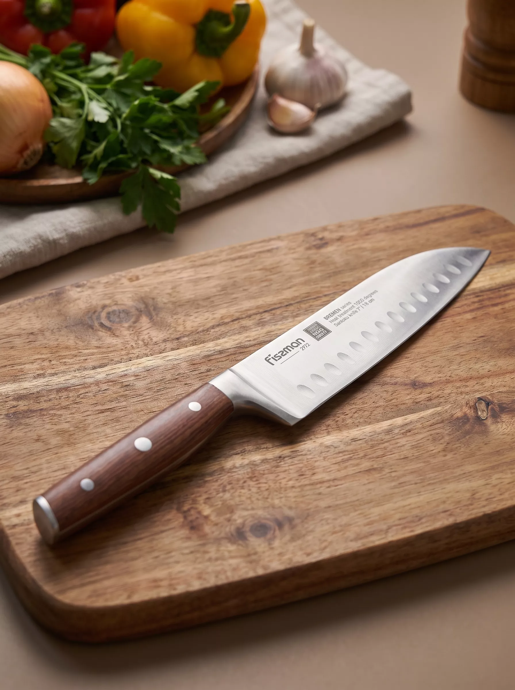 Nóż kuchenny Santoku Fissman Bremen 18 cm – stal X50CrMoV15