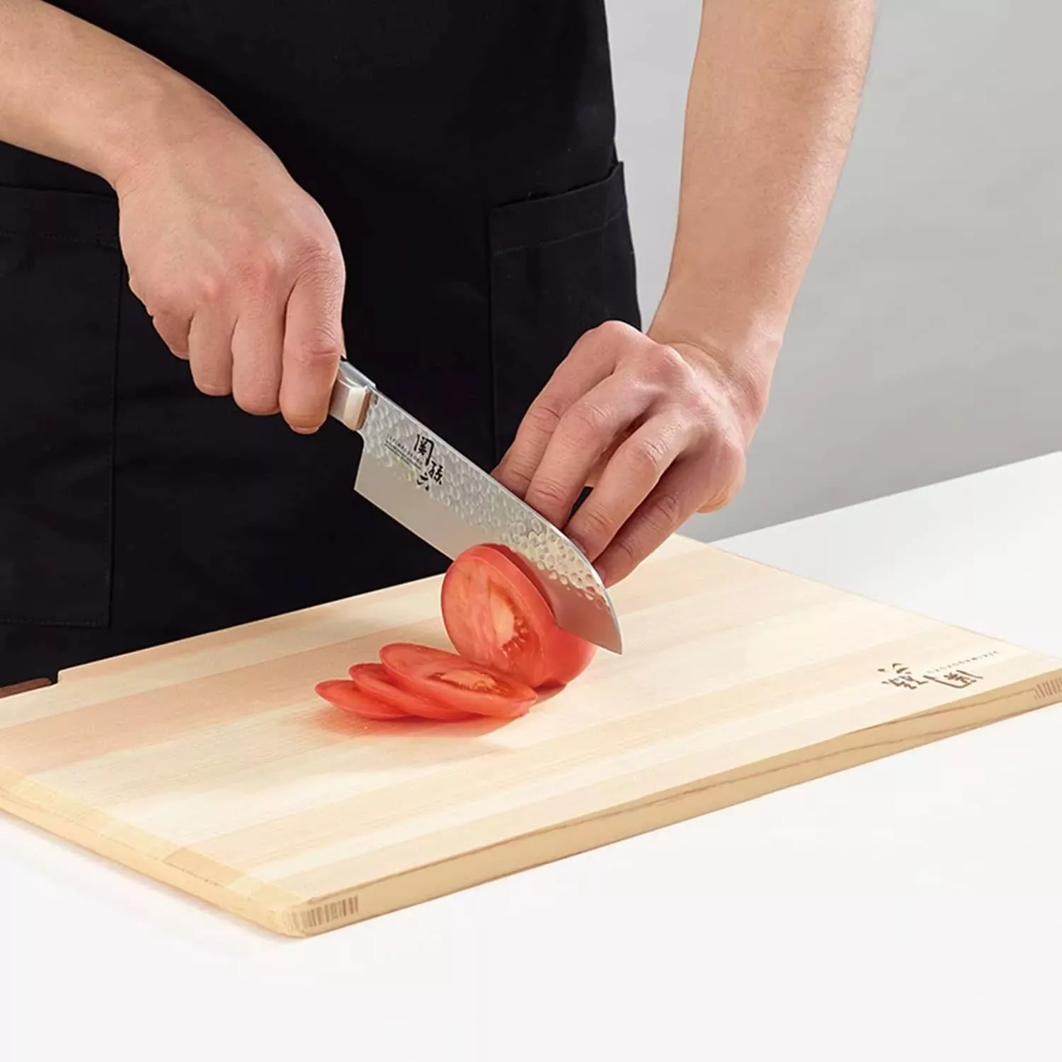 KAI Seki Magoroku Imayo Nóż Santoku Mały, ostrze 14.5 cm