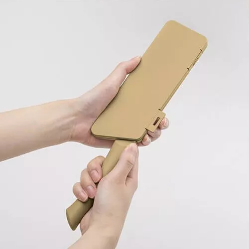 KAI Seki Magoroku Manasaya Nóż Santoku 15 cm z pochwą-deską