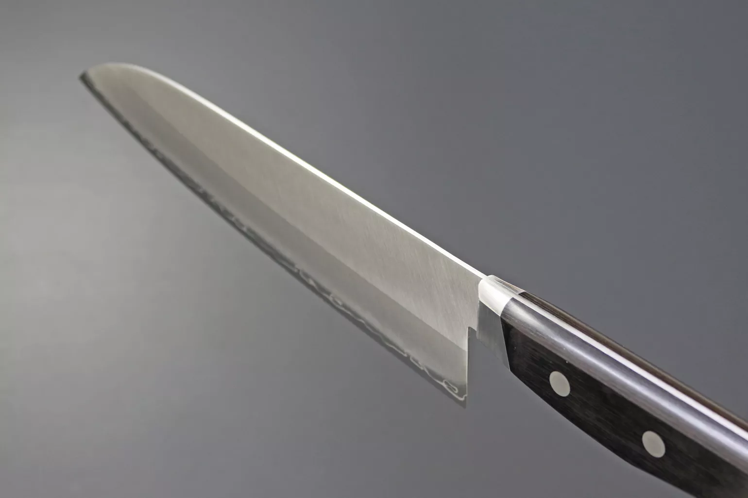 Kanetsune YS-900 KC-152 Nóż Santoku, ostrze 18 cm