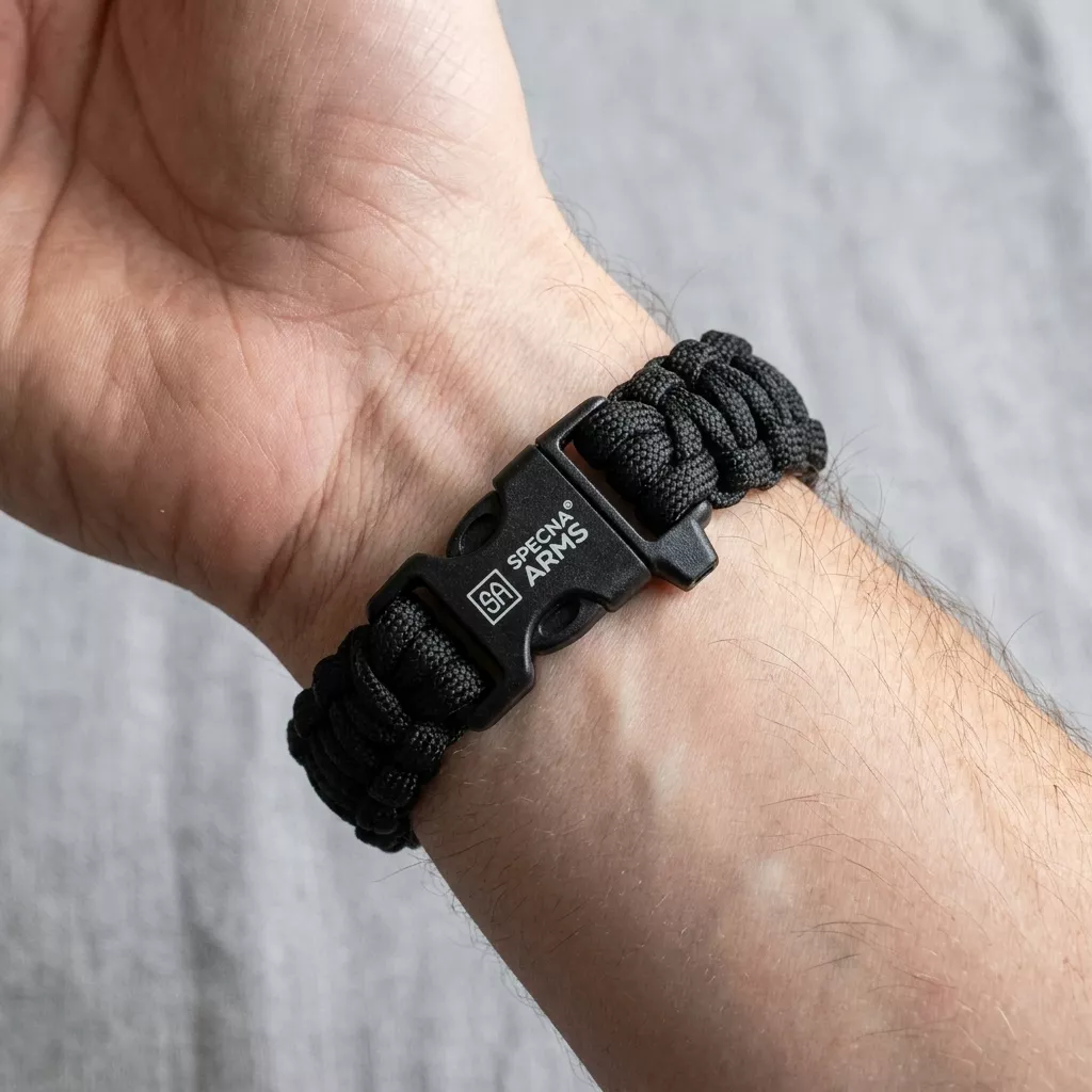 Bransoletka survivalowa paracord z gwizdkiem Welde 22 cm